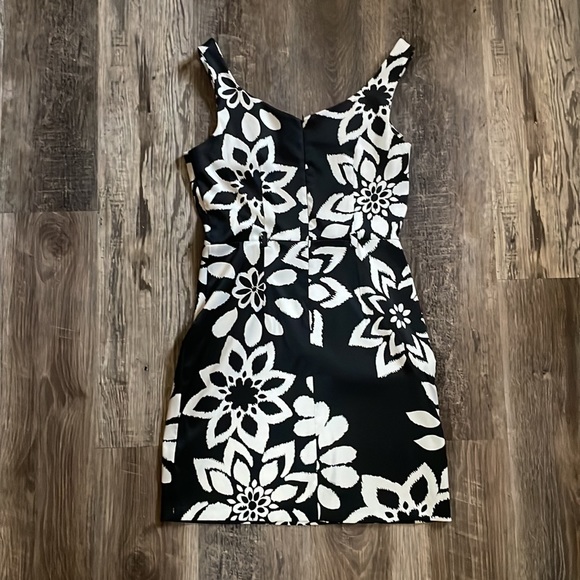 BCX dress - Picture 2 of 3